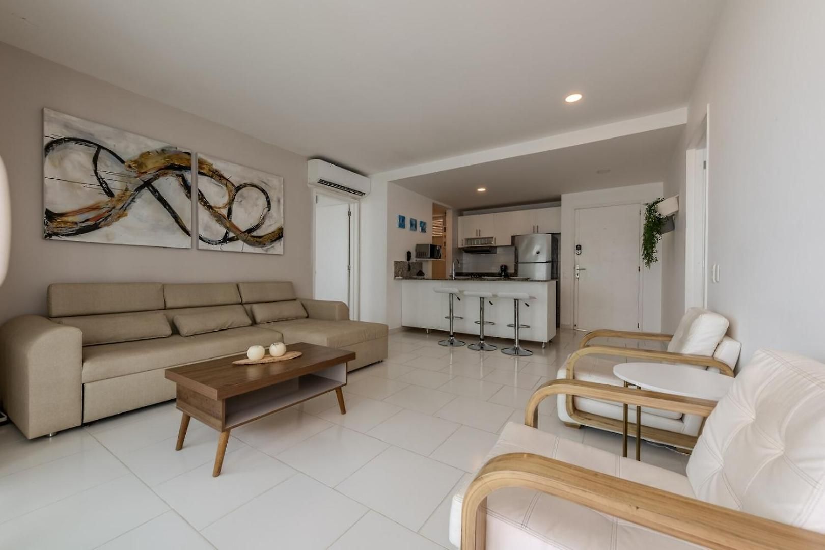 Apartamento Ocean View & Access - Family-friendly, Beaut
